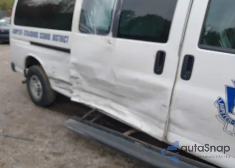 2023 Chevrolet Express Passenger Rwd 3500 Extended Wheelbase Ls из США, поврежденный, VIN 1GAZGNFP7P1151001